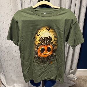 Green Halloween Horror Nights Graphic T-Shirt - Youth L - fits Women’s S/M